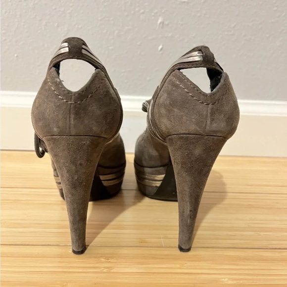 Sergio Rossi Gray Suede Heels - Size EU 34 /US 5
